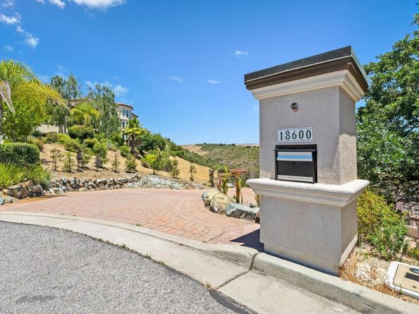 18600 Castle Ridge Drive, Morgan Hill CA 95037