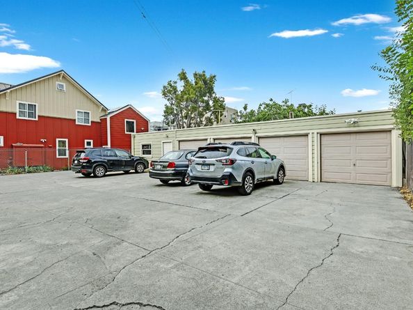 476 42nd Street, Oakland CA 94609