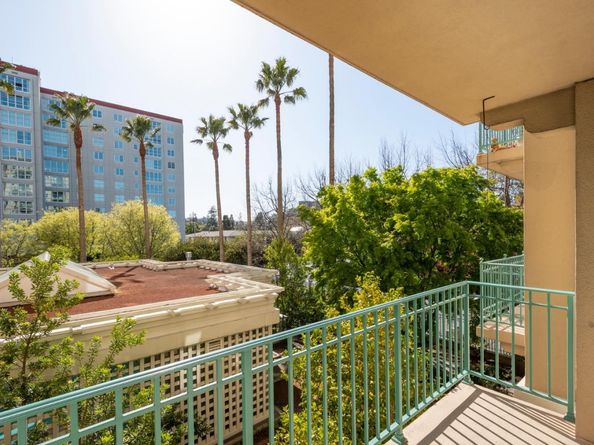 1 Baldwin Avenue 221, San Mateo CA 94401