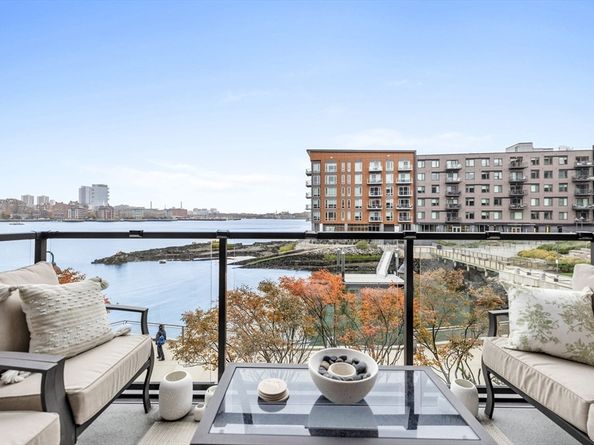 45 Lewis St 214, Boston MA 02128