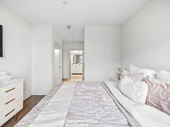 45 Lewis St 214, Boston MA 02128