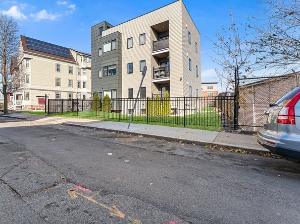 108 Maywood St 2, Boston MA 02119