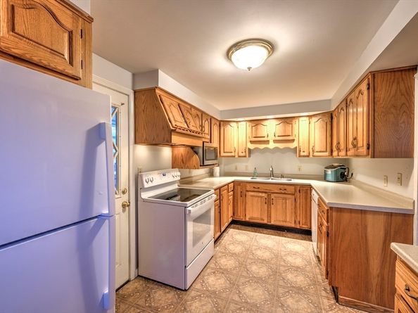 474 Valley Road, Barre MA 01005