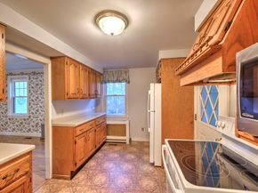 474 Valley Road, Barre MA 01005