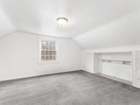 127 Old Millville Rd, Uxbridge MA 01569