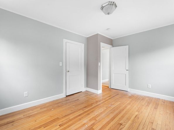 127 Old Millville Rd, Uxbridge MA 01569