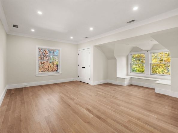 40 Sewall St, Newton MA 02465