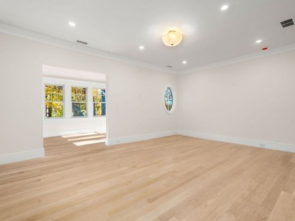 40 Sewall St, Newton MA 02465