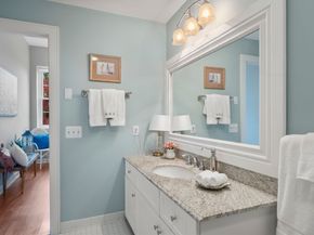 100 Parks St 32, Duxbury MA 02332