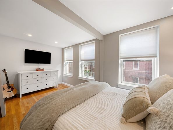 9 Hancock St 5, Boston MA 02114