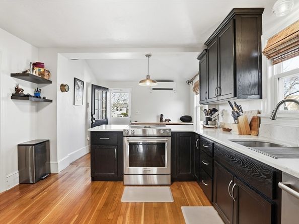 23 A St, Hull MA 02045