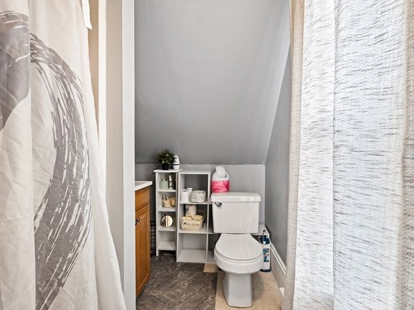 196 Washington St, Gloucester MA 01930