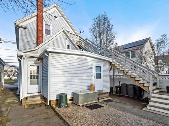 196 Washington St, Gloucester MA 01930