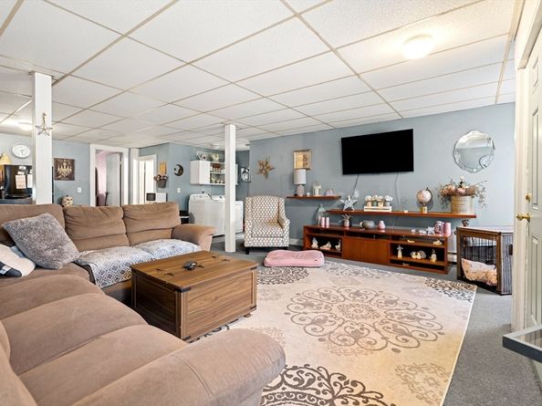 196 Washington St, Gloucester MA 01930