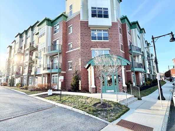 69 Foundry St 416, Wakefield MA 01880