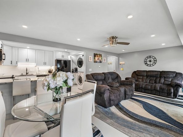 360 Littleton Rd D4, Chelmsford MA 01824