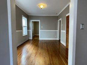 5 Freeland Ter, Worcester MA 01603