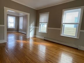 5 Freeland Ter, Worcester MA 01603