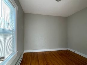 5 Freeland Ter, Worcester MA 01603