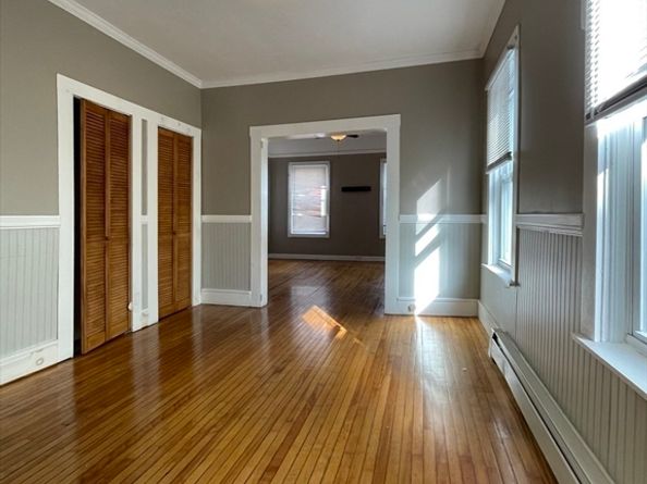 5 Freeland Ter, Worcester MA 01603