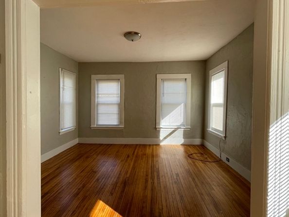 5 Freeland Ter, Worcester MA 01603