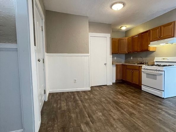 5 Freeland Ter, Worcester MA 01603