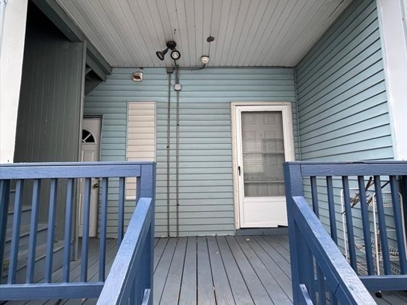 5 Freeland Ter, Worcester MA 01603