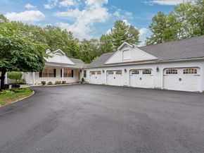 40 Grandview Rd, Chelmsford MA 01824