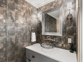 40 Grandview Rd, Chelmsford MA 01824