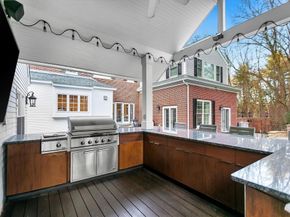 40 Grandview Rd, Chelmsford MA 01824