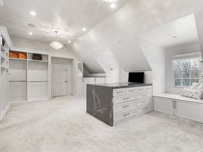 40 Grandview Rd, Chelmsford MA 01824