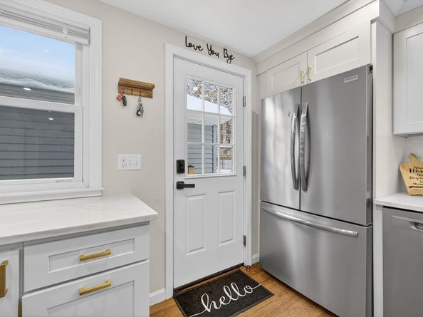 21 Woodside Road, Billerica MA 01862