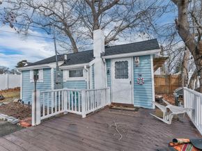 10-R Barnes St, Wareham MA 02571