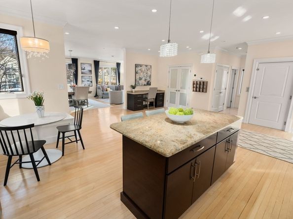 10 Lamoine St, Belmont MA 02478