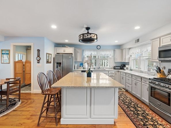 92 Marion Rd, Scituate MA 02066