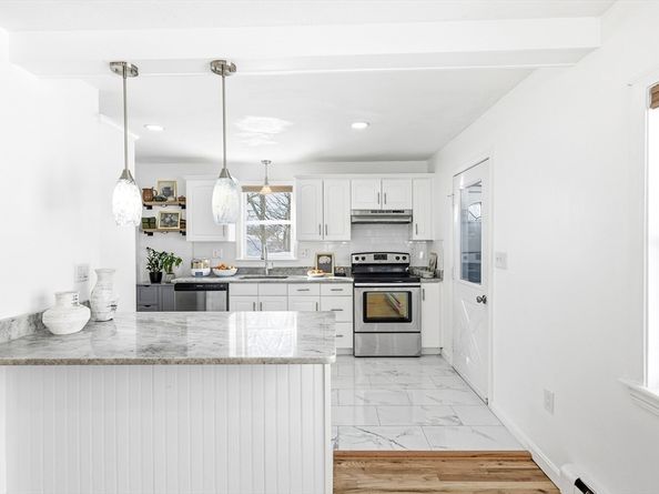 51 Sterling Rd, Brockton MA 02301