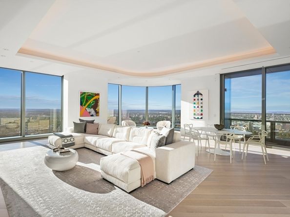 1 Dalton St 5801, Boston MA 02199