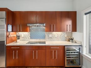 771 Heath St A, Brookline MA 02467