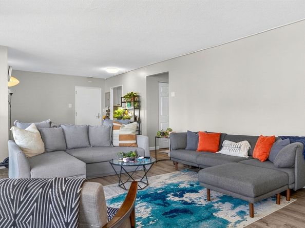 566 Commonwealth Ave 401, Boston MA 02215