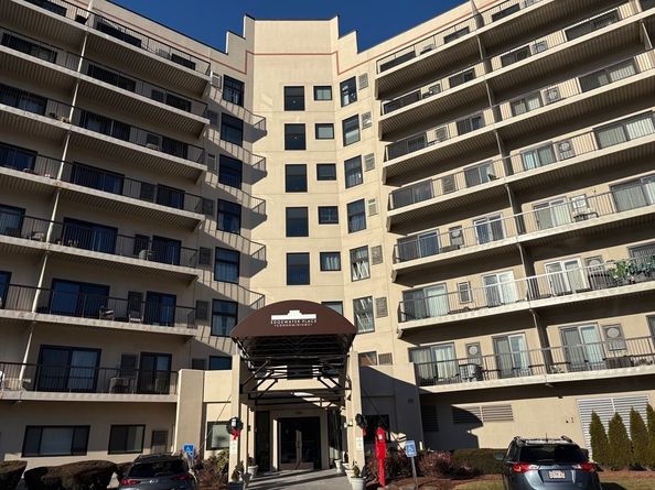 133 Commander Shea Blvd 709, Quincy MA 02171