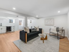 150 Grove St, Reading MA 01867