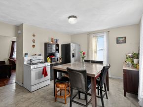 102 Rockaway St, Lynn MA 01902