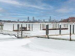 21 Harbourside Rd 26, Quincy MA 02171