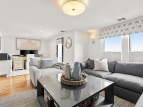 21 Harbourside Rd 26, Quincy MA 02171