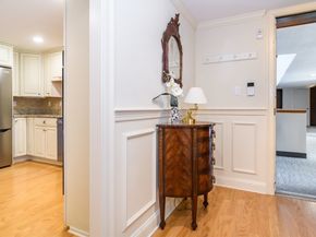 85 Grove St 306, Wellesley MA 02482