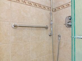 85 Grove St 306, Wellesley MA 02482