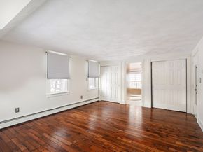 12 Campmeeting Rd, Topsfield MA 01983