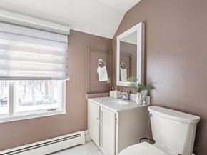 12 Campmeeting Rd, Topsfield MA 01983