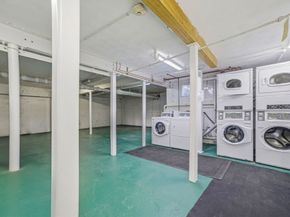 43 Linnaean 1, Cambridge MA 02138