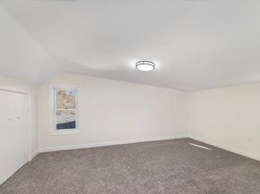 76 Main St, Blackstone MA 01504